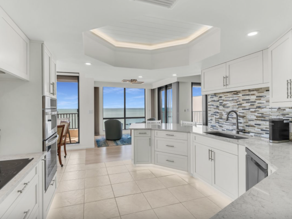 South end Marco Island Luxury Condo 3 month minimum